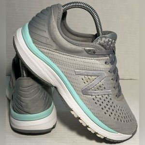 NEW BALANCE 860v10 Fresh Foam Running Shoes Women’s US 7.5/ Eur 38 *NICE*